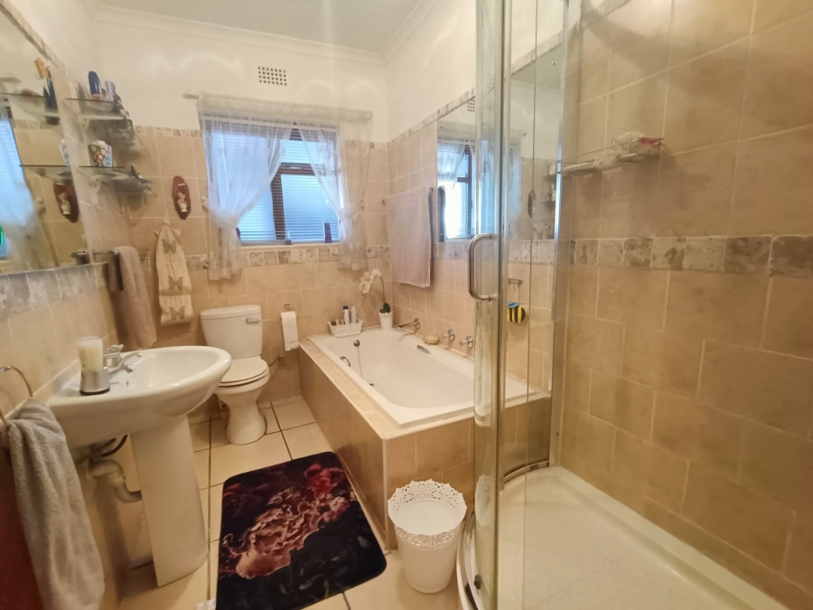 3 Bedroom Property for Sale in Protea Heights Western Cape